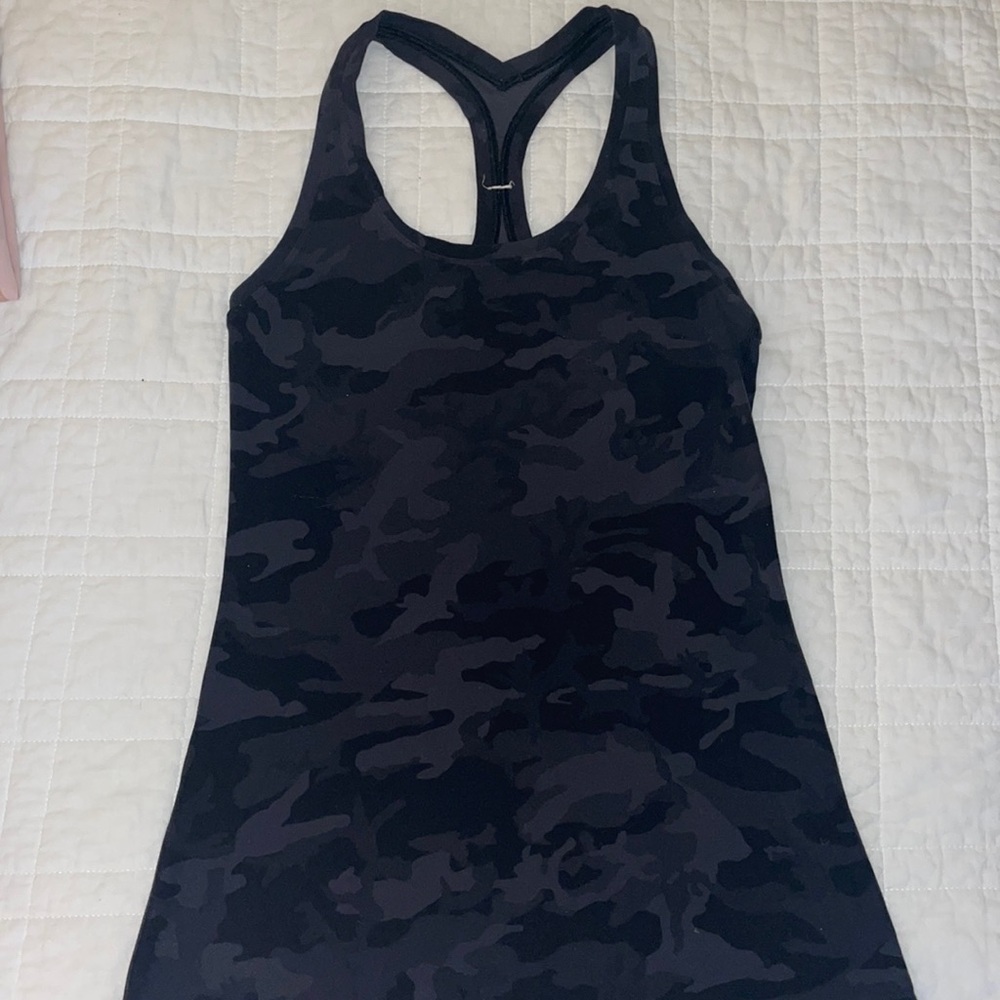 Camp print lululemon tank top